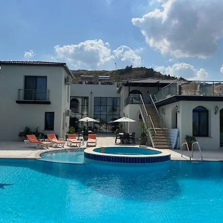 12 Bedroom Luxury Βασίλεια