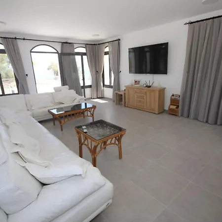 12 Bedroom Luxury *