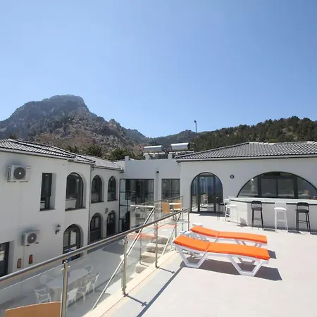 12 Bedroom Luxury Villa