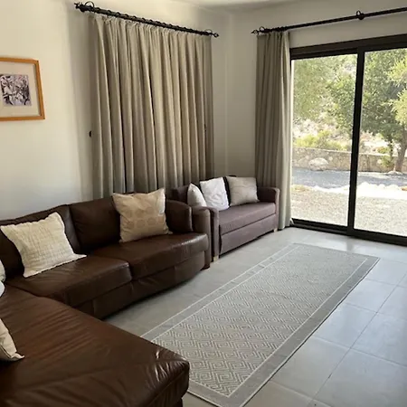 12 Bedroom Luxury Villa