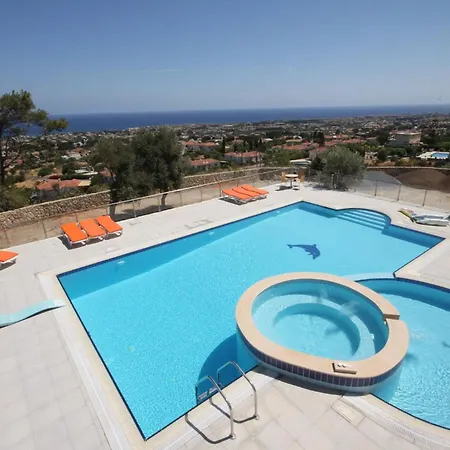 12 Bedroom Luxury *